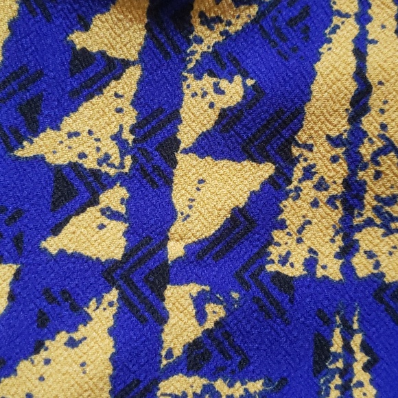 LuLaRoe Cassie Pencil Skirt - Picture 3 of 4